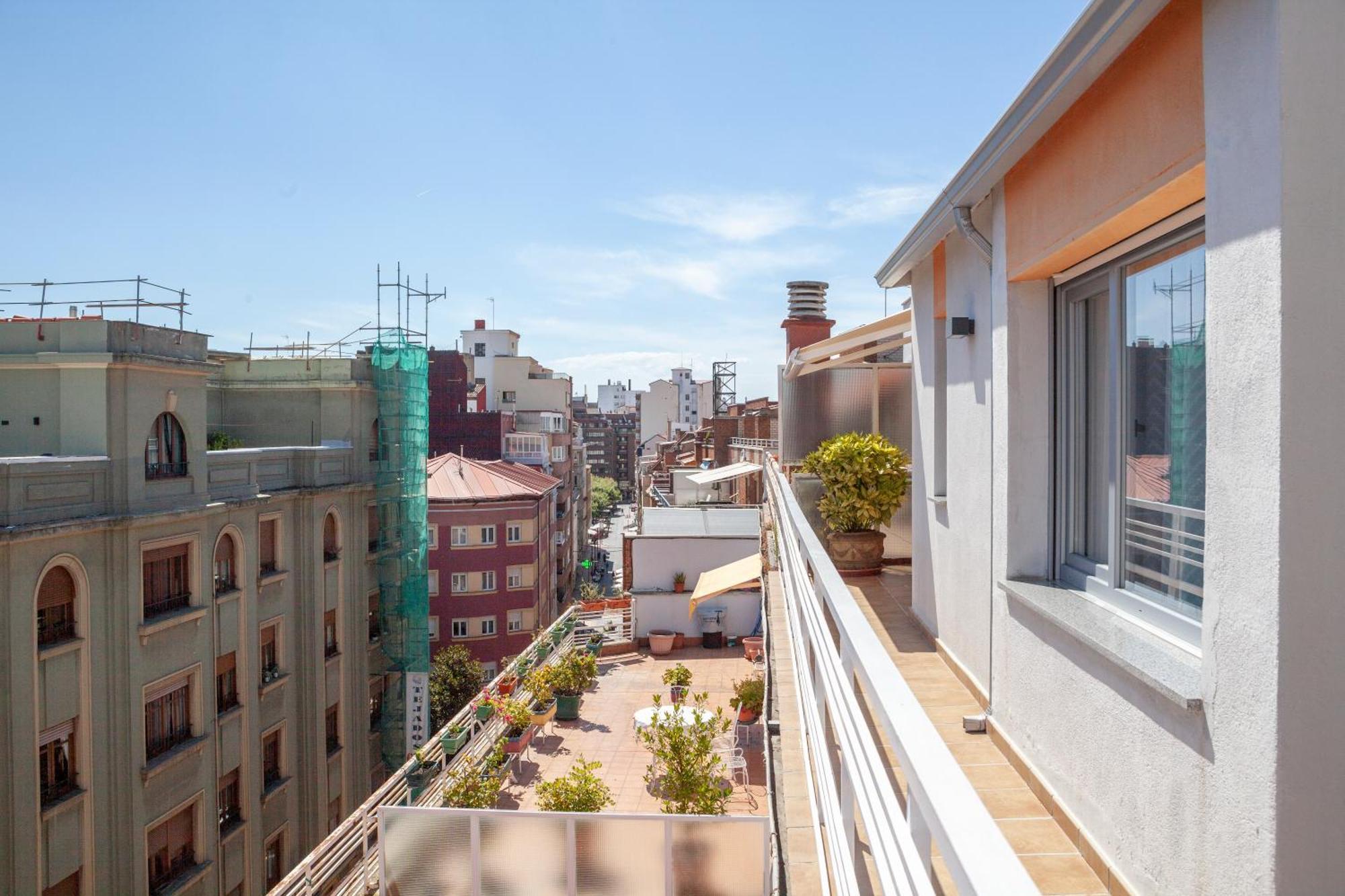 Apartamento BURGO NUEVO: Ático de lujo en pleno centro con terraza y vistas León Exterior foto